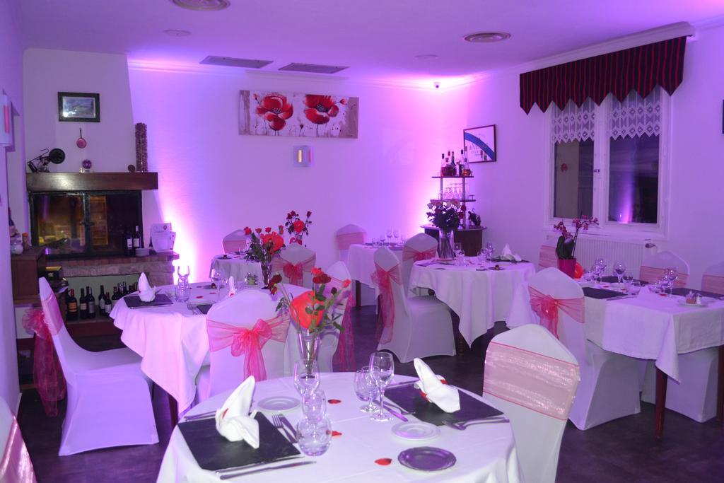 Hotel Restaurant La Braisiere Saint-Romain  Esterno foto