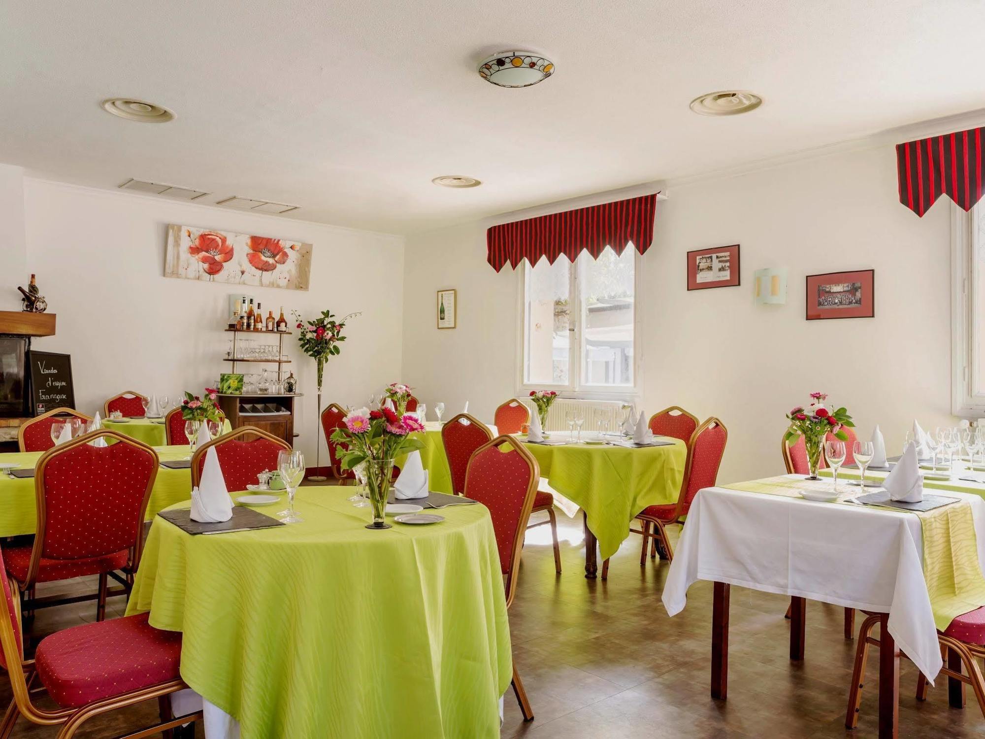 Hotel Restaurant La Braisiere Saint-Romain  Esterno foto