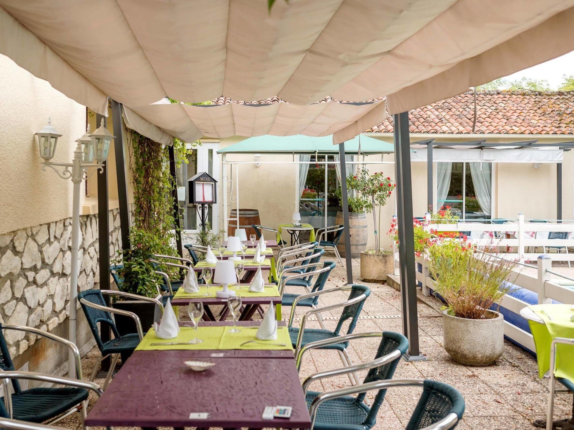 Hotel Restaurant La Braisiere Saint-Romain  Esterno foto